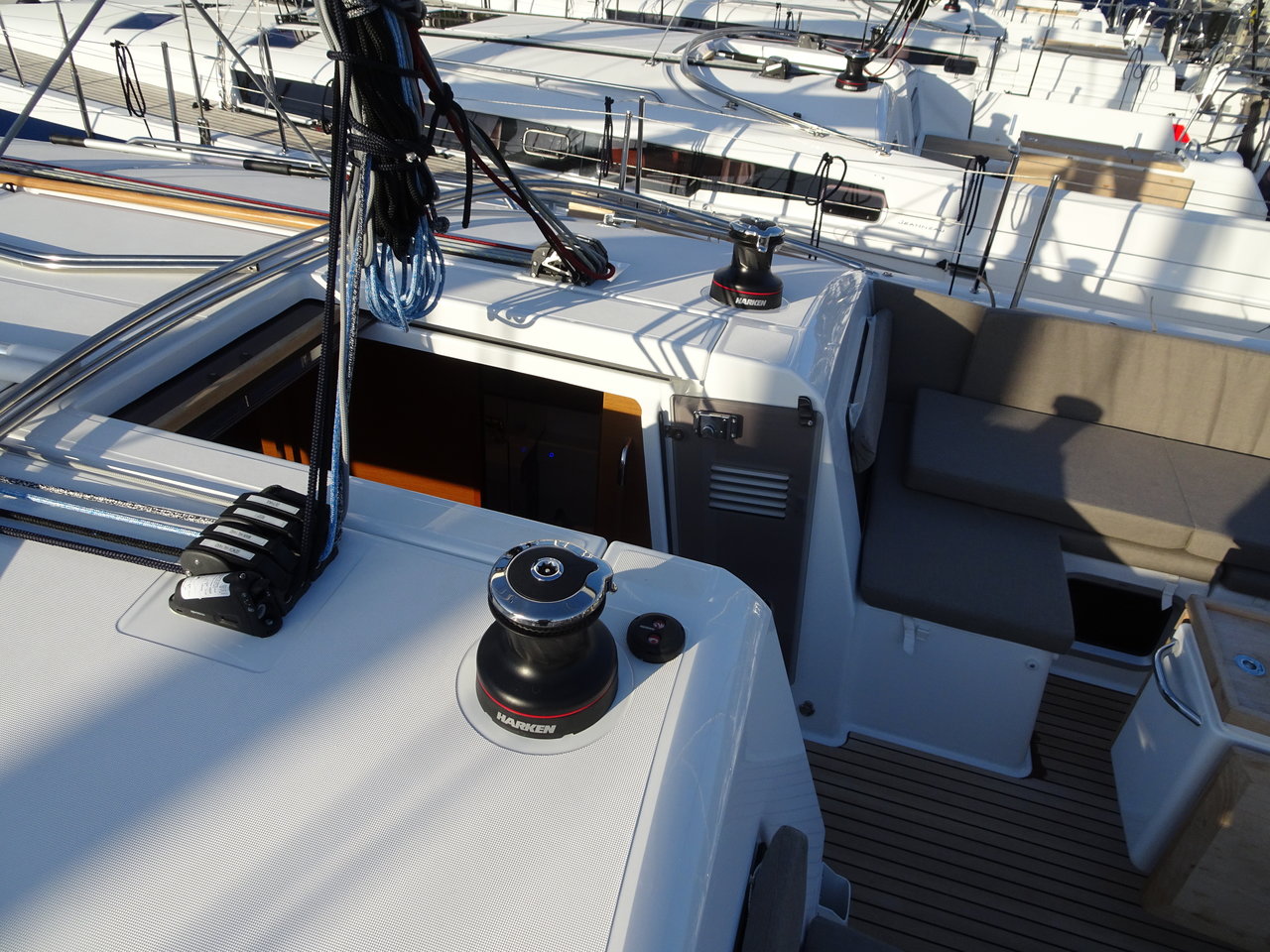 Sun Odyssey 490 - 3 cab. — photo 9