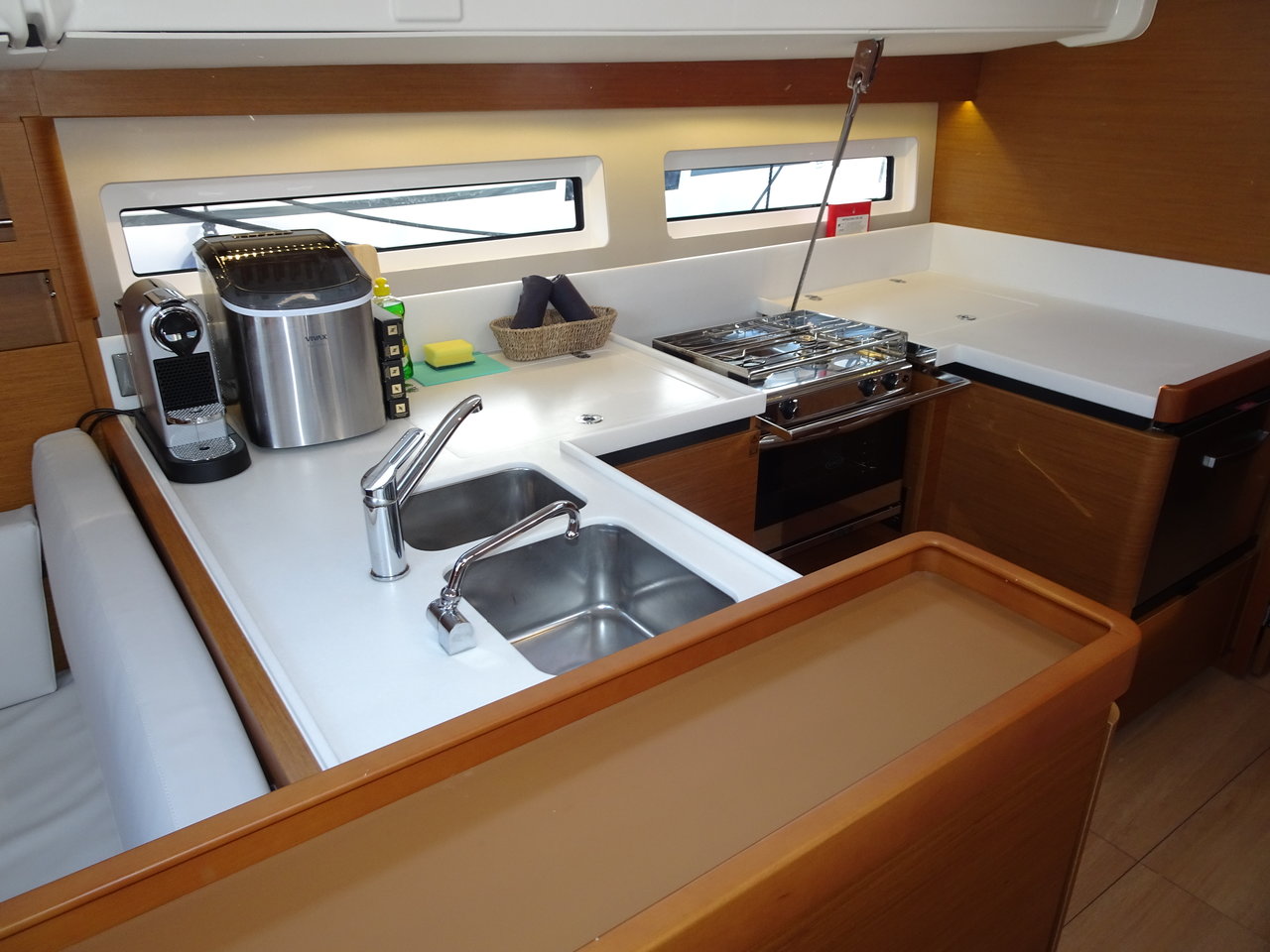 Sun Odyssey 490 - 3 cab. — photo 13
