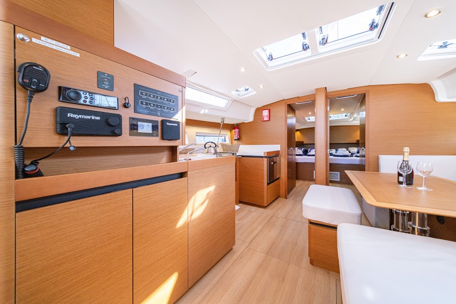 Sun Odyssey 490 - 4 + 1 cab. — photo 11