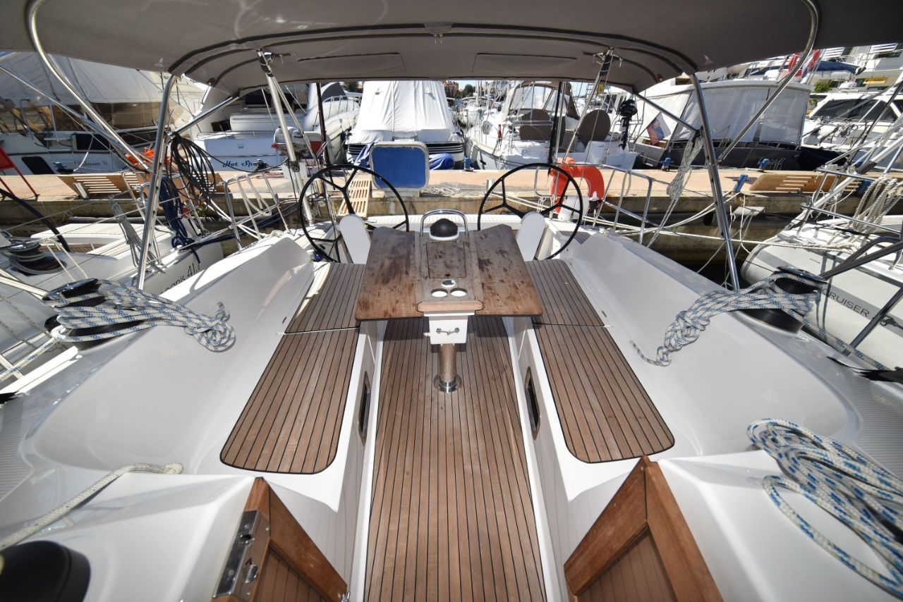 Bavaria Cruiser 41 - 3 cab. — photo 13