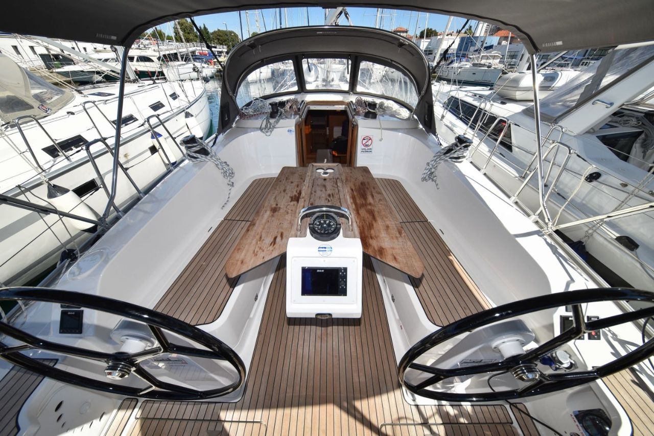 Bavaria Cruiser 41 - 3 cab. — photo 15