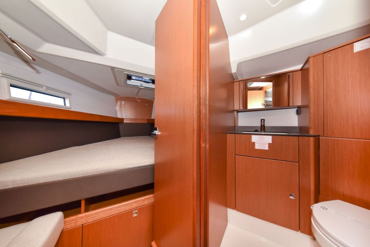 Bavaria Cruiser 41 - 3 cab. — photo 31