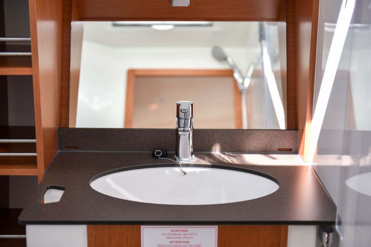 Bavaria Cruiser 41 - 3 cab. — photo 36