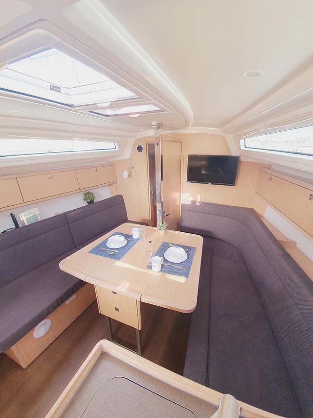 Bavaria Cruiser 34 - 2 cab. — photo 5