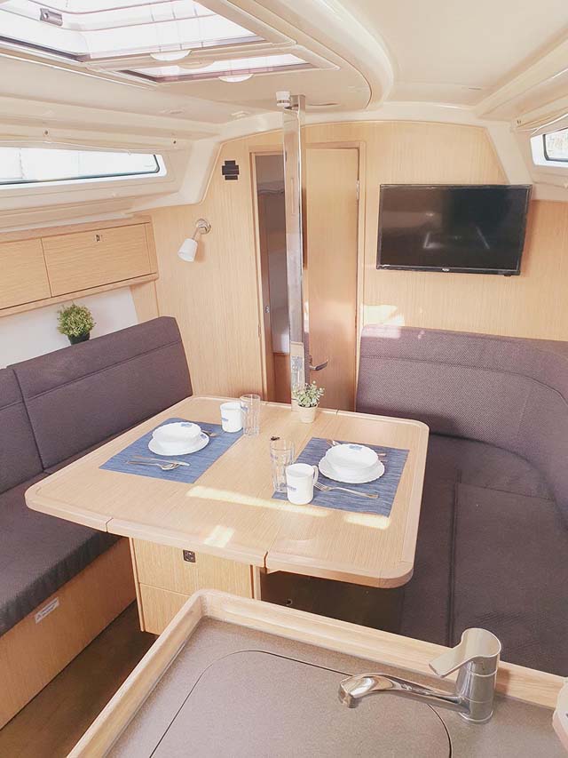 Bavaria Cruiser 34 - 2 cab. — photo 6