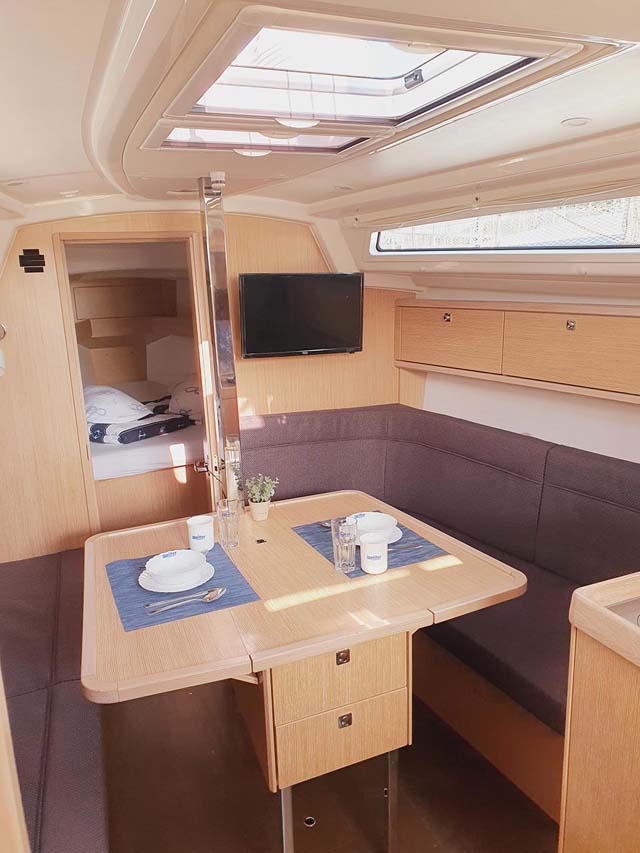 Bavaria Cruiser 34 - 2 cab. — photo 7