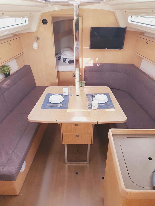 Bavaria Cruiser 34 - 2 cab. — photo 8