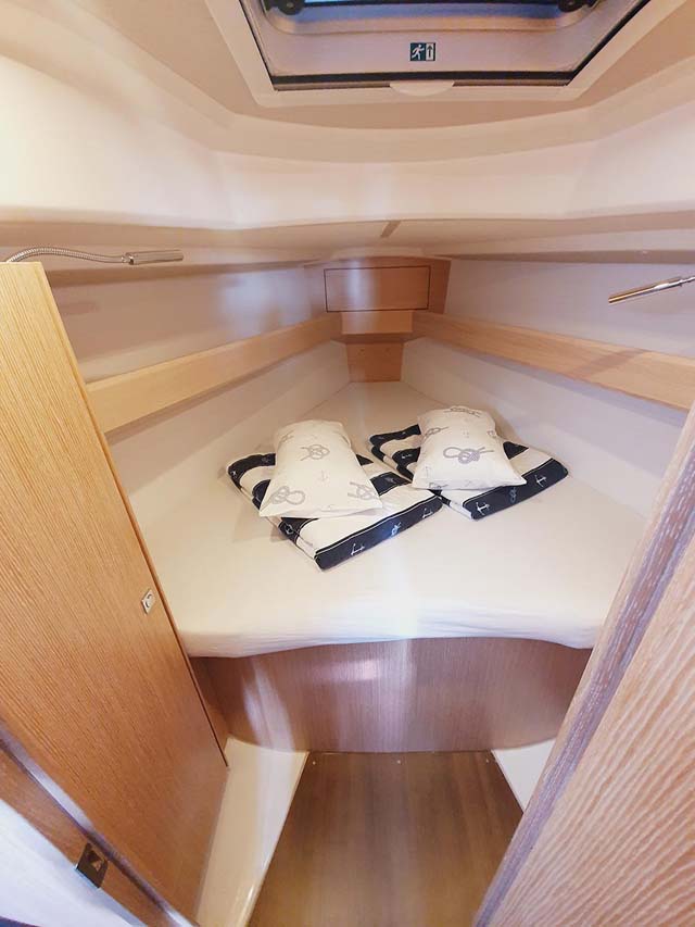 Bavaria Cruiser 34 - 2 cab. — photo 12