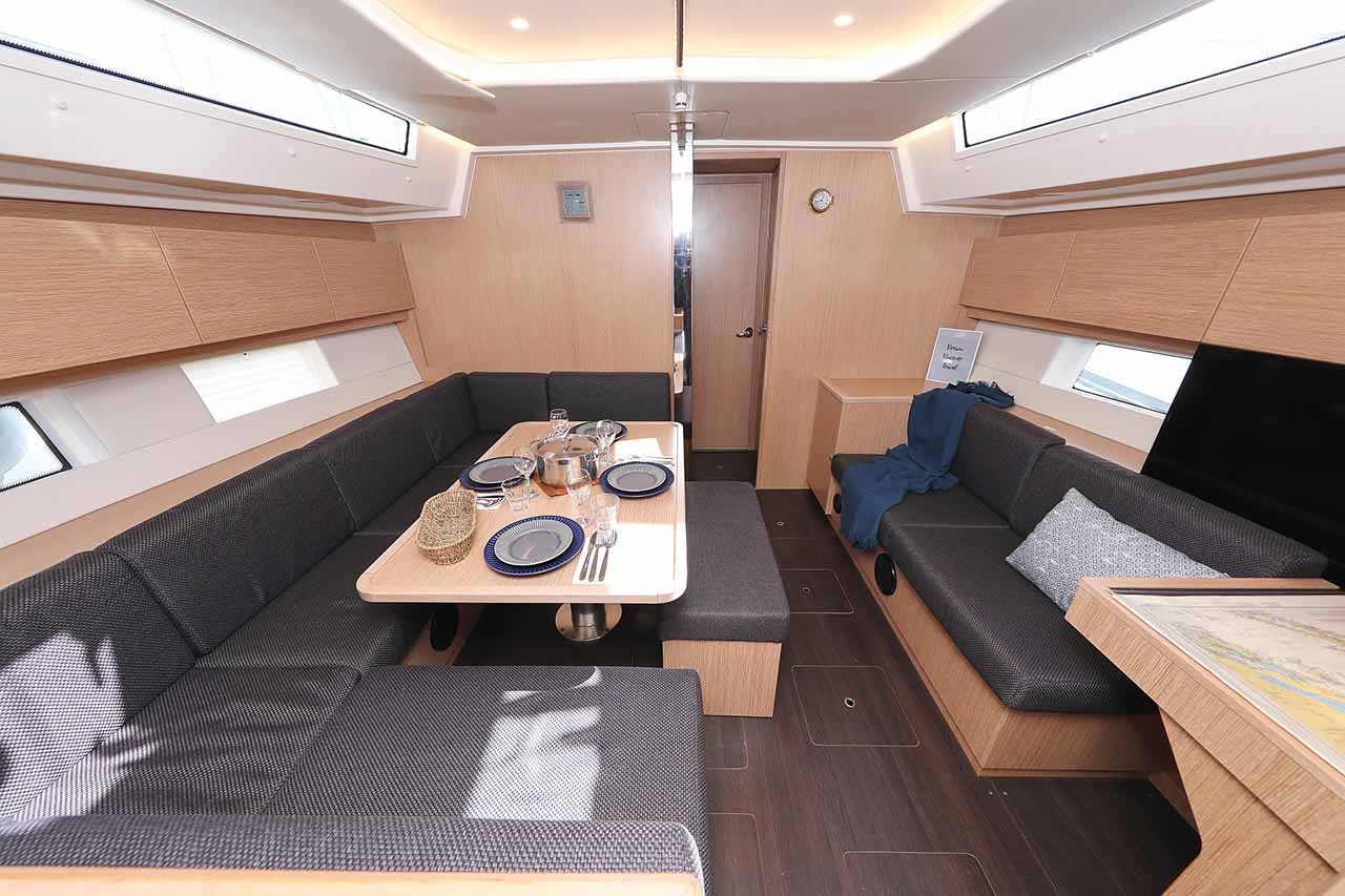 Bavaria C45 Holiday — photo 13