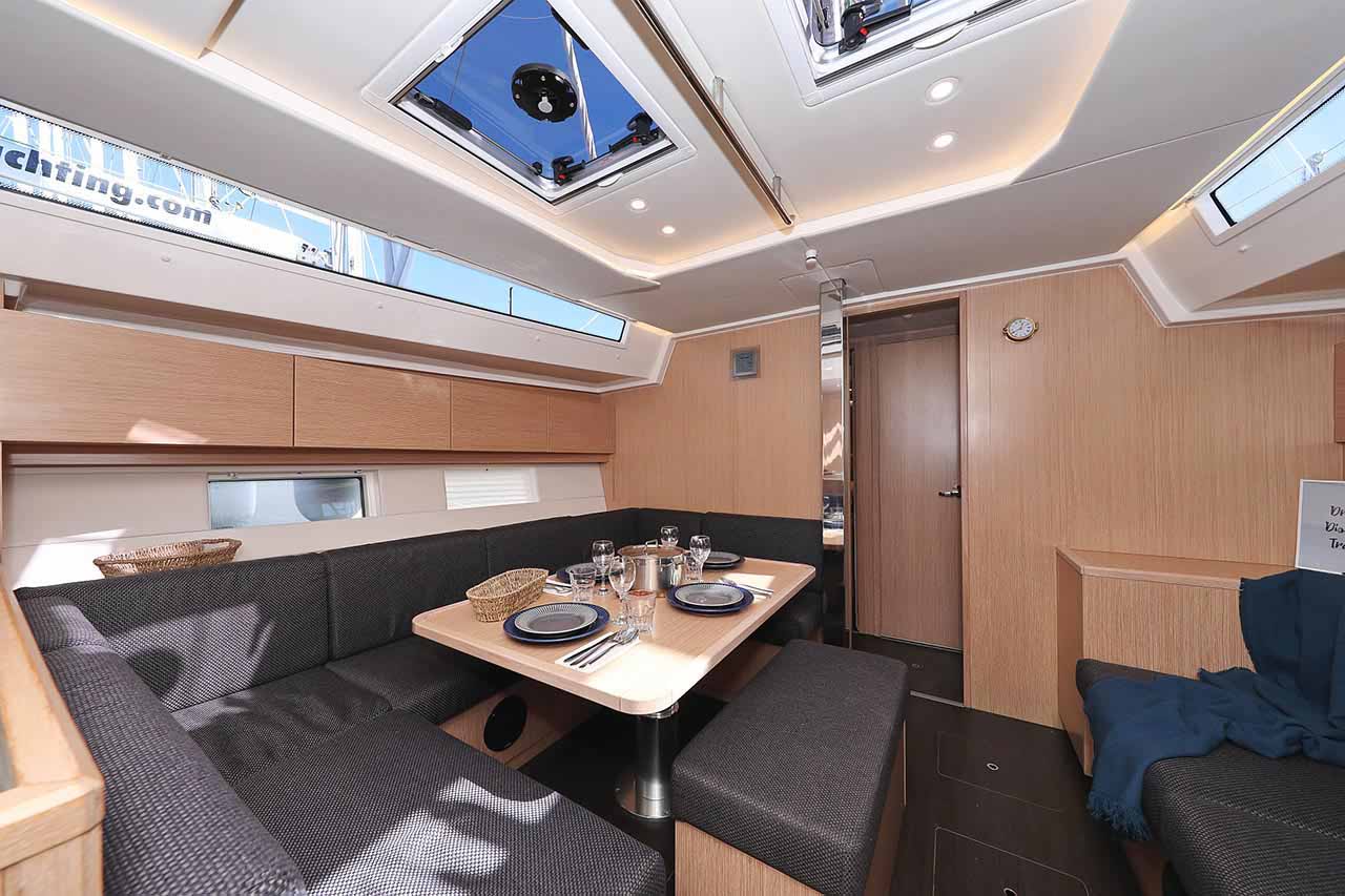 Bavaria C45 Holiday — photo 14