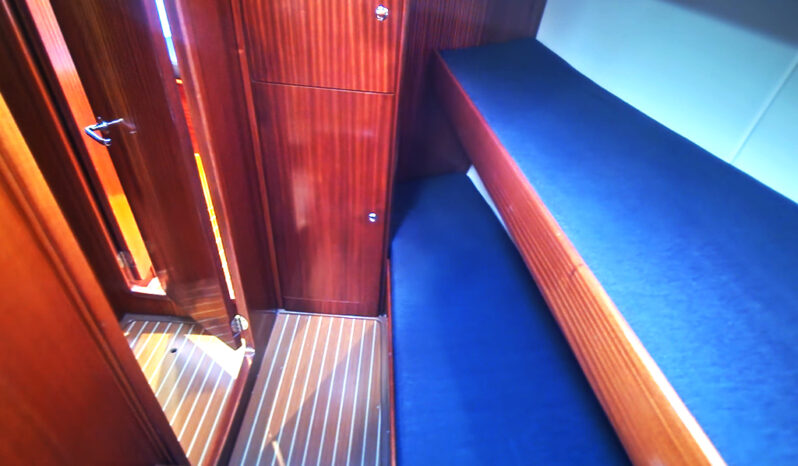 Bavaria 44 — photo 9