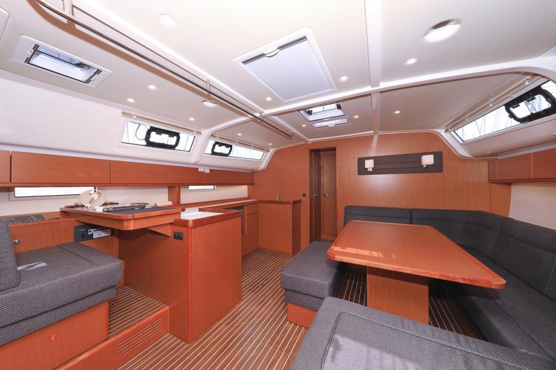 Bavaria Cruiser 51 — photo 8
