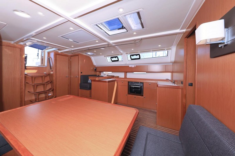 Bavaria Cruiser 51 — photo 10