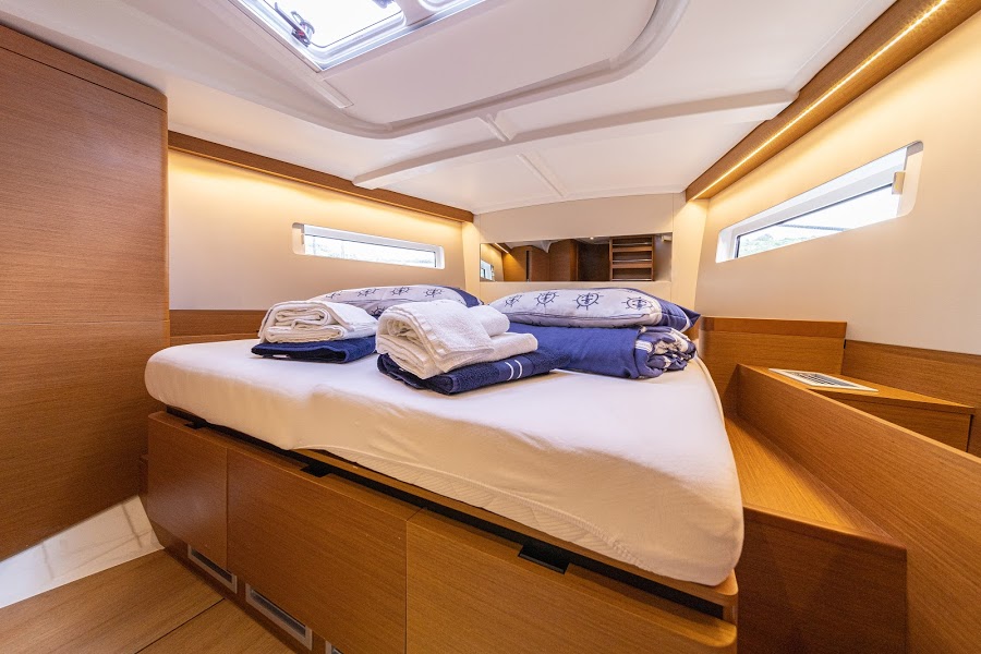 Dufour 48 Catamaran - 5 + 1 cab. — photo 19