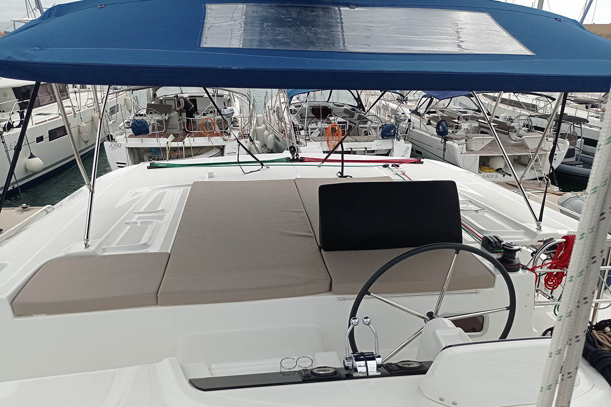 Lagoon 46 - 4 + 2 cab. — photo 8