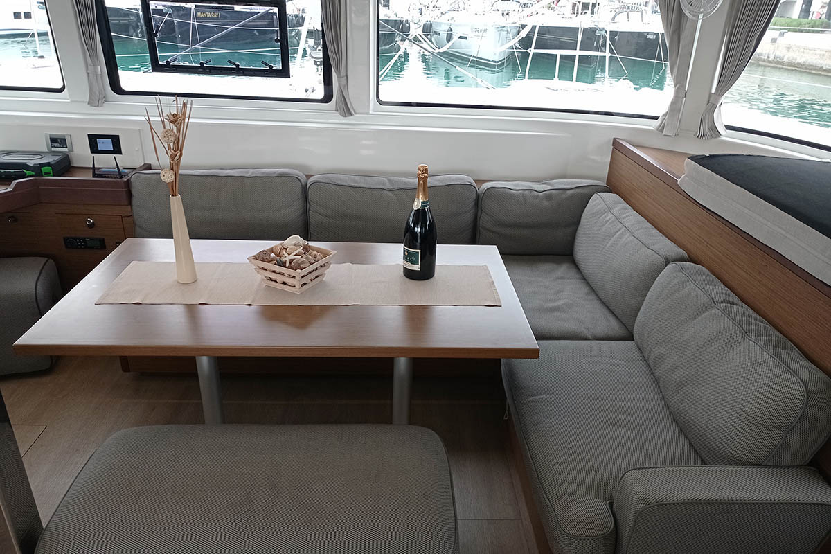 Lagoon 46 - 4 + 2 cab. — photo 16