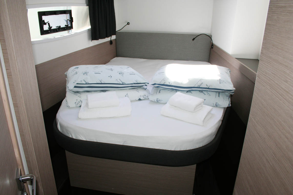 Fountaine Pajot Astrea 42 - 4 + 2 cab. — photo 36