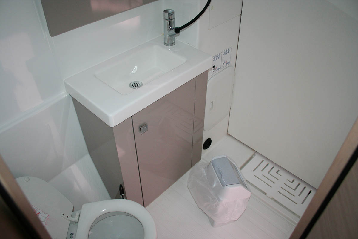 Fountaine Pajot Astrea 42 - 4 + 2 cab. — photo 39