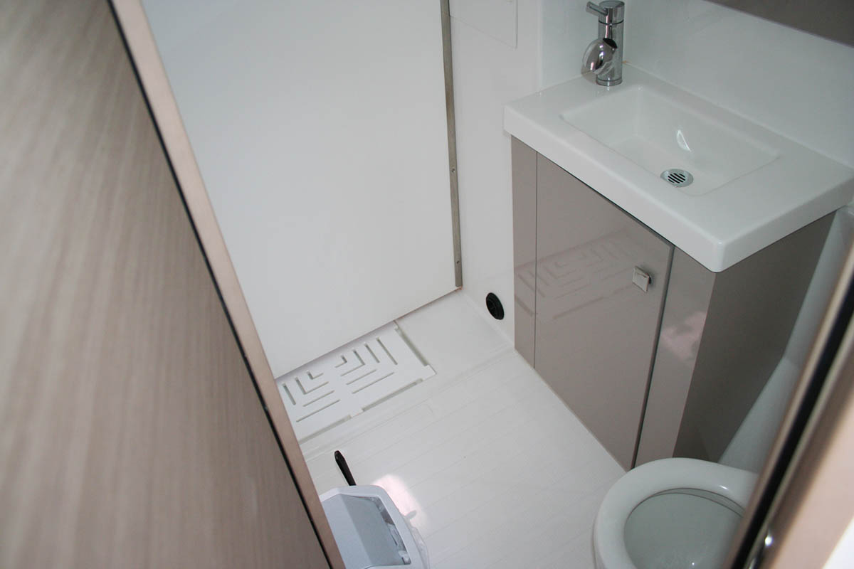 Fountaine Pajot Astrea 42 - 4 + 2 cab. — photo 40