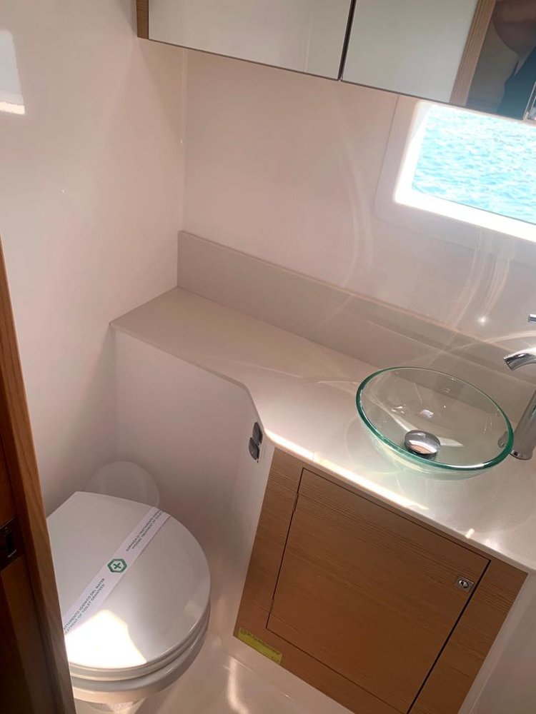 Dufour 48 Catamaran - 5 + 1 cab. — photo 11