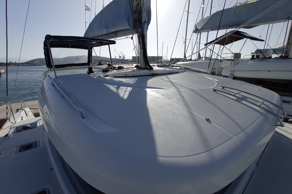 Lagoon 40 - 4 + 2 cab — photo 10