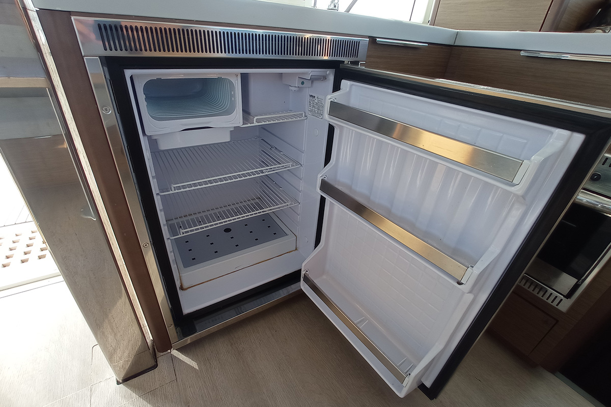 Lagoon 40 - 4 + 2 cab — photo 21