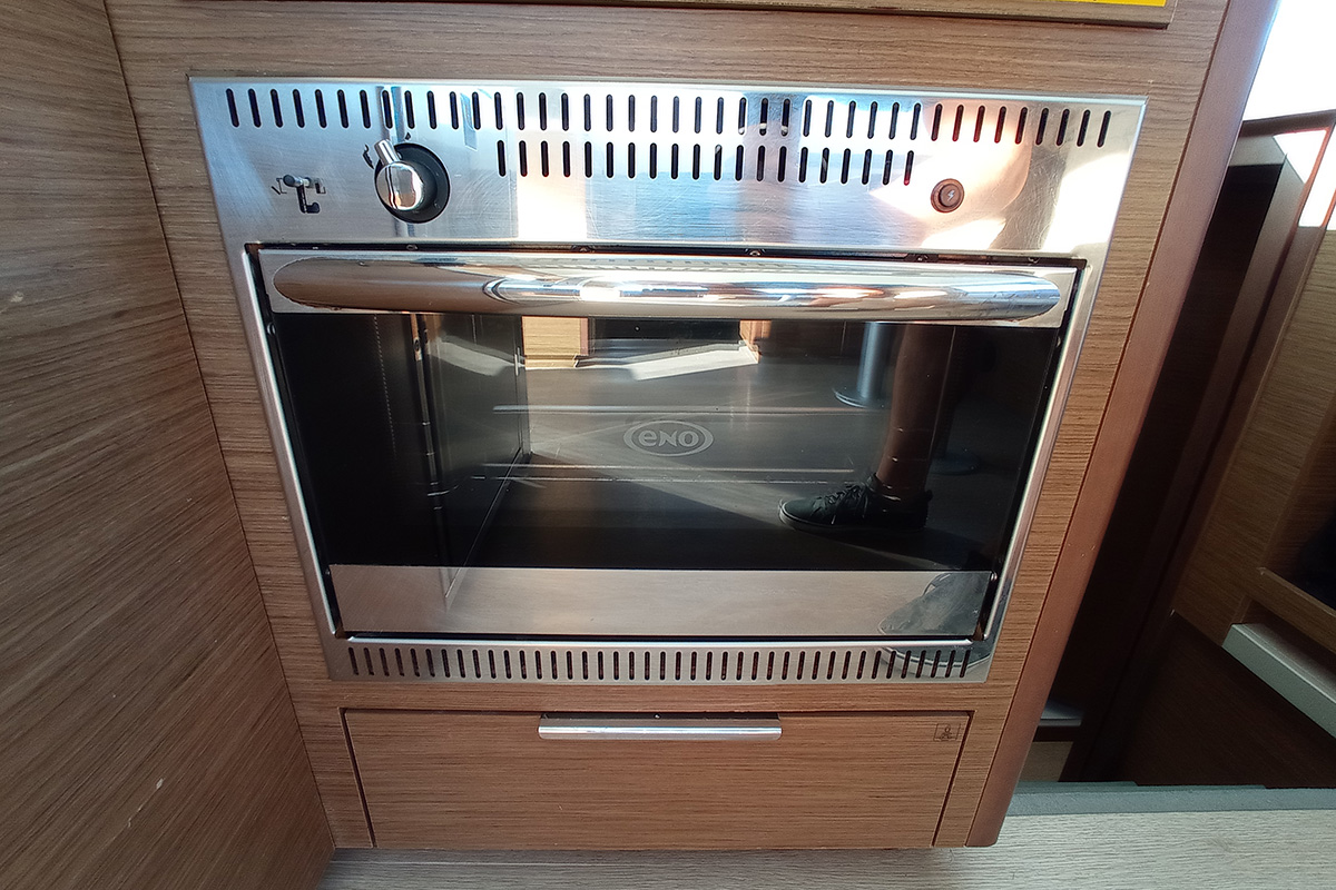 Lagoon 40 - 4 + 2 cab — photo 23