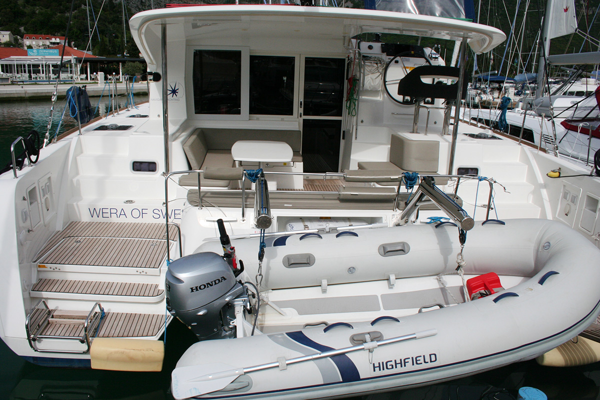 Lagoon 40 - 4 + 2 cab — photo 4
