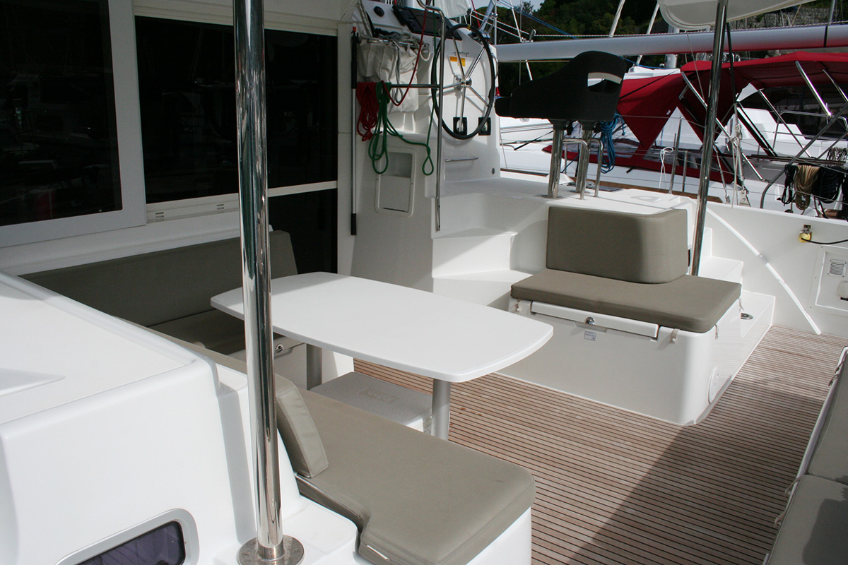 Lagoon 40 - 4 + 2 cab — photo 6