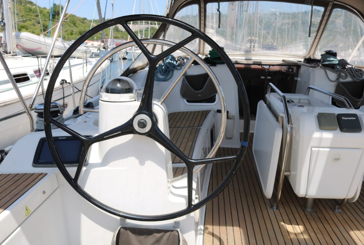 Sun Odyssey 469 — photo 4