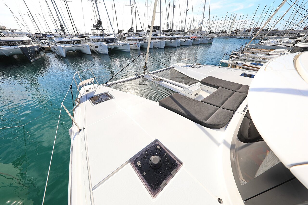 Lagoon 46 - 4 + 2 cab. — photo 6