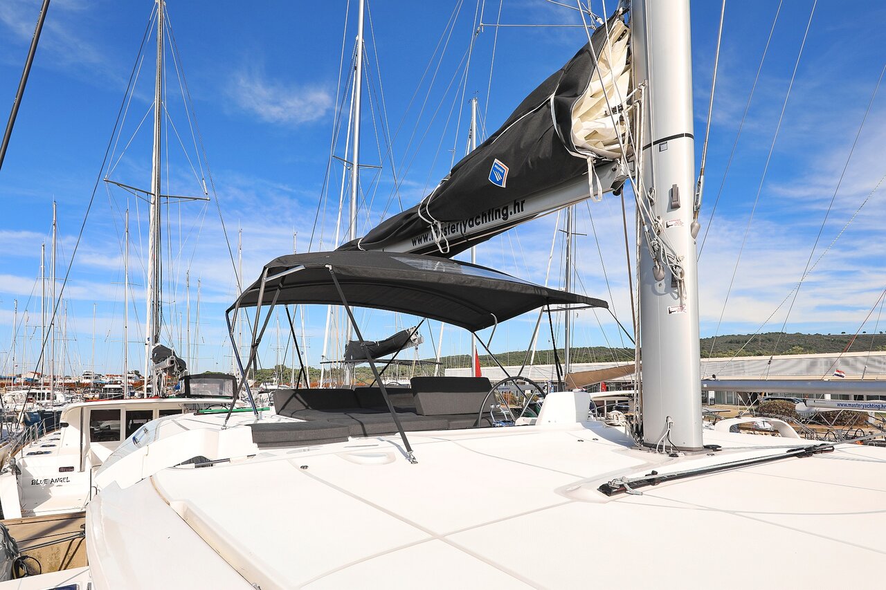 Lagoon 46 - 4 + 2 cab. — photo 10