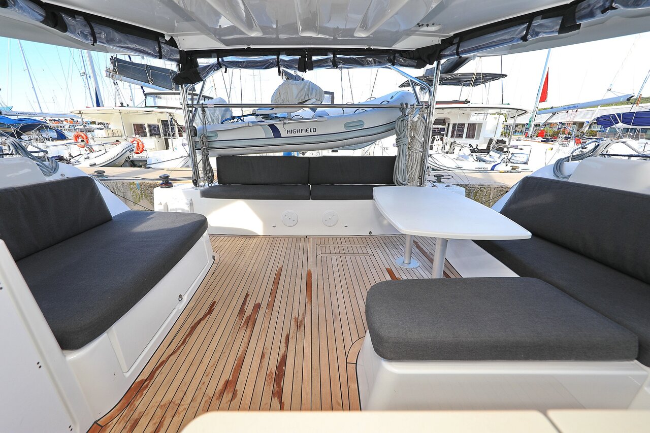Lagoon 46 - 4 + 2 cab. — photo 16