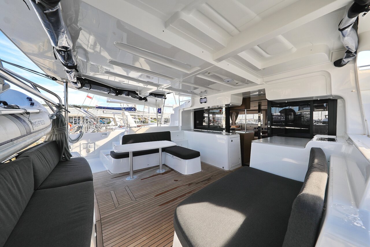 Lagoon 46 - 4 + 2 cab. — photo 18