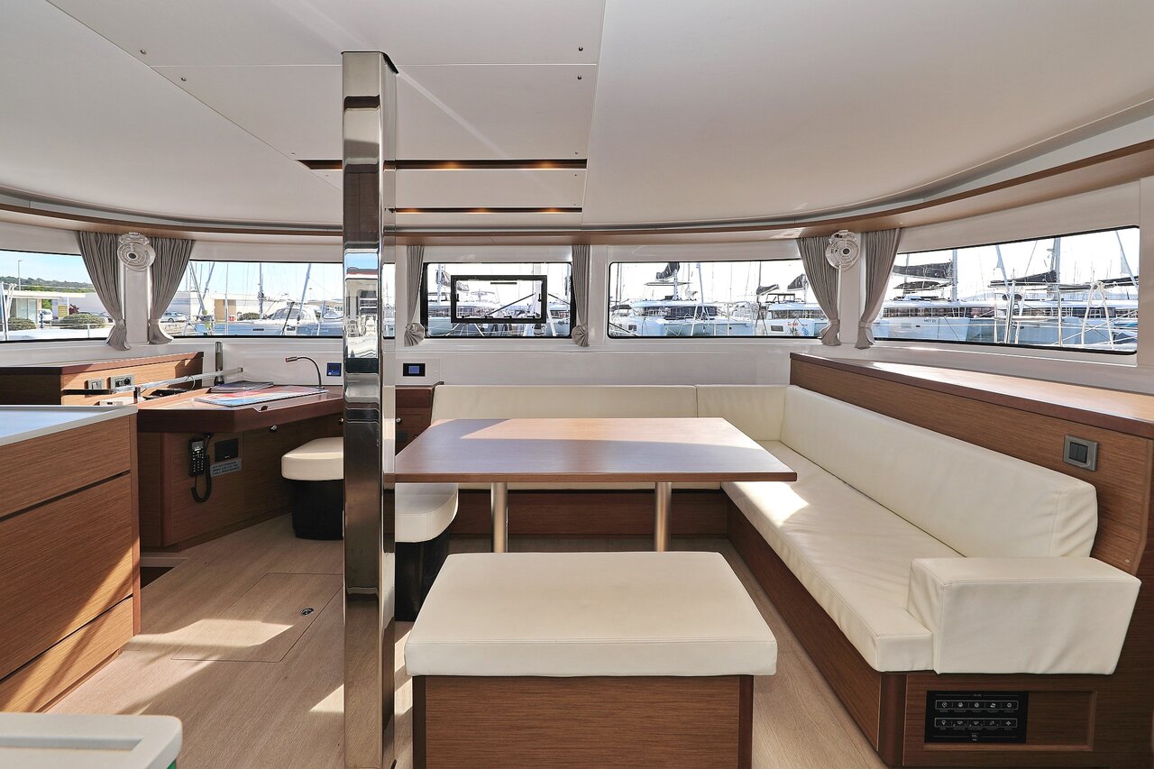 Lagoon 46 - 4 + 2 cab. — photo 20