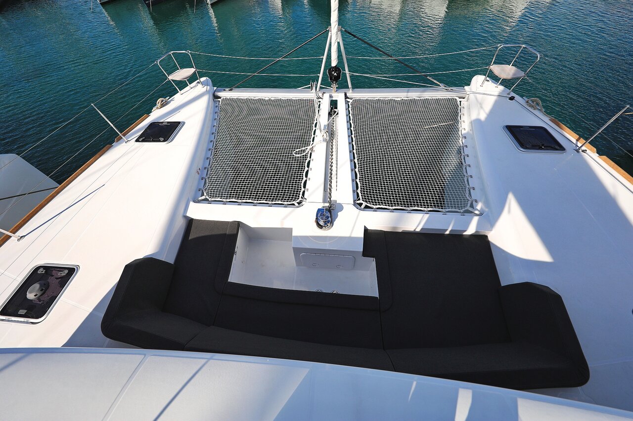 Lagoon 450 F - 4 + 2 cab. — photo 9