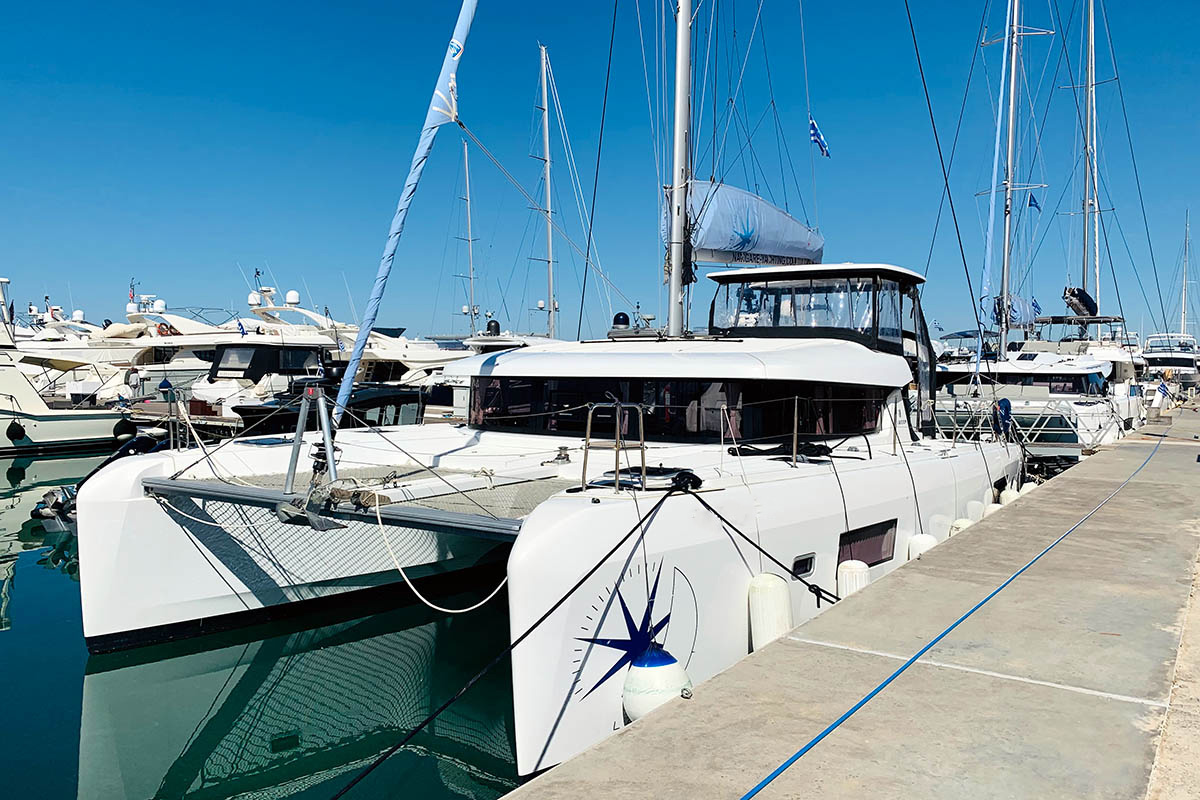 Lagoon 42 - 4 + 2 cab. — photo 1