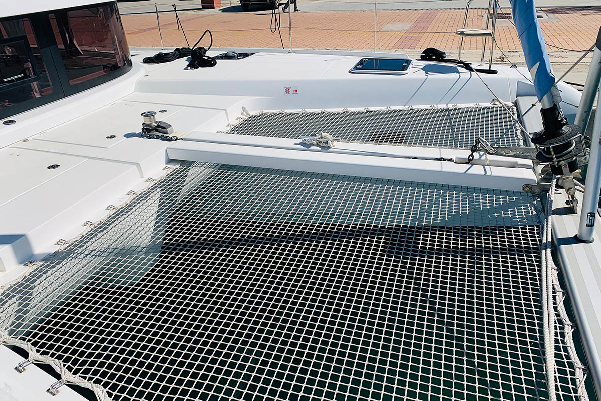 Lagoon 42 - 4 + 2 cab. — photo 8
