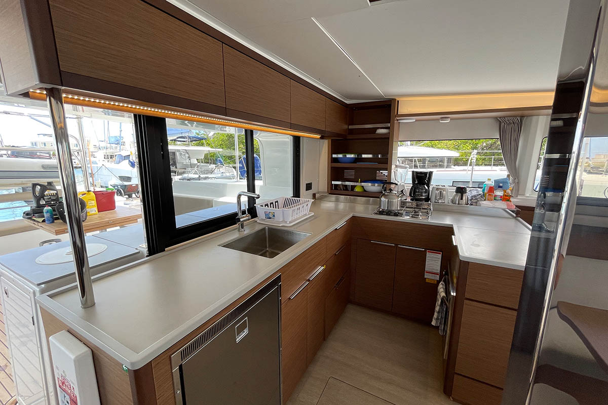Lagoon 46 - 4 + 2 cab. — photo 7