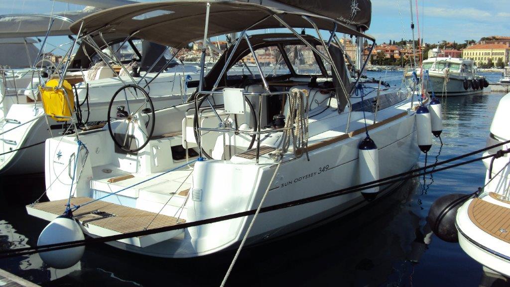 Sun Odyssey 349 - 3 cab. — photo 1