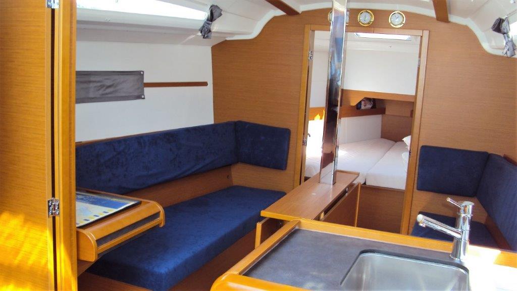 Sun Odyssey 349 - 3 cab. — photo 6