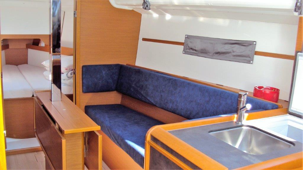 Sun Odyssey 349 - 3 cab. — photo 7