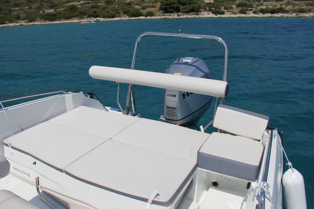 Beneteau Flyer 6.6 SpaceDeck — photo 21