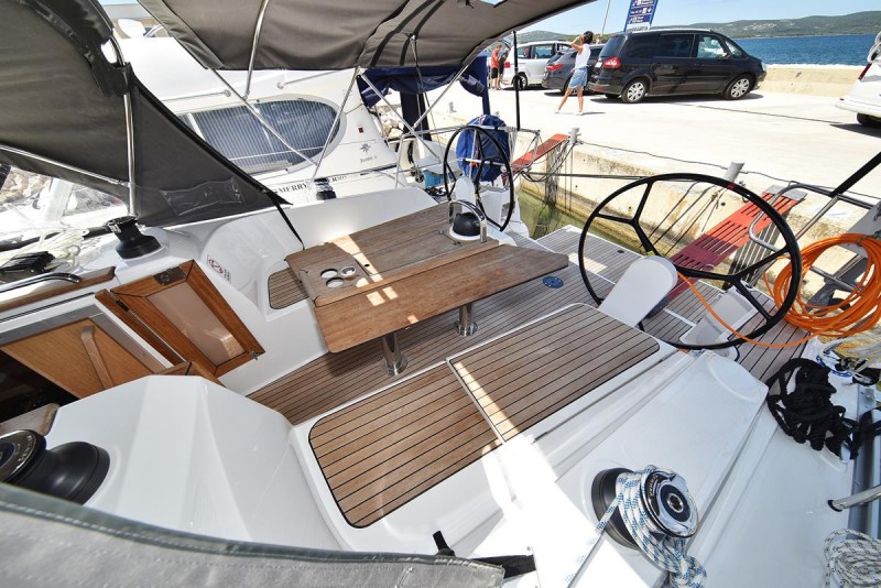 Bavaria Cruiser 37 - 3 cab. — photo 5