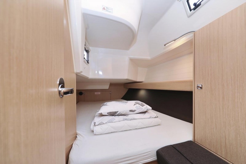 Bavaria Cruiser 37 - 3 cab. — photo 11