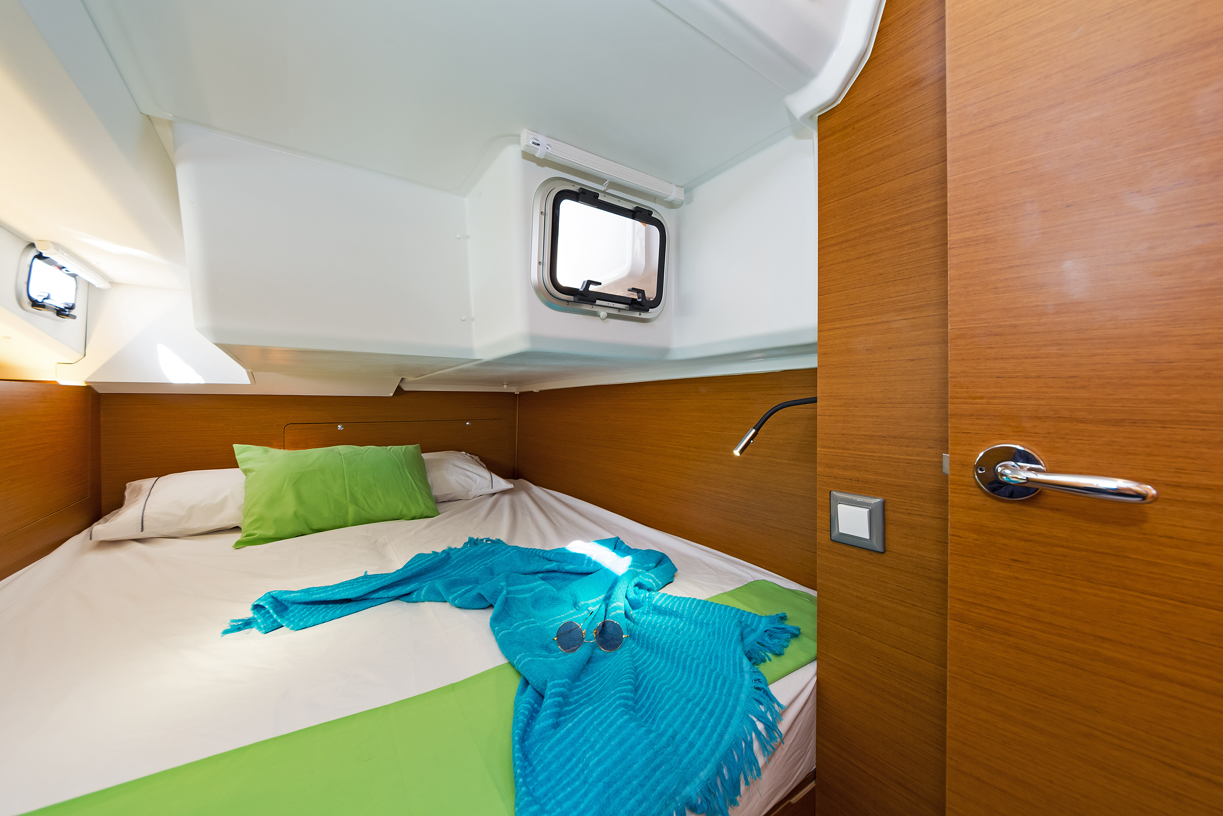 Sun Odyssey 440 - 4 cab. — photo 6