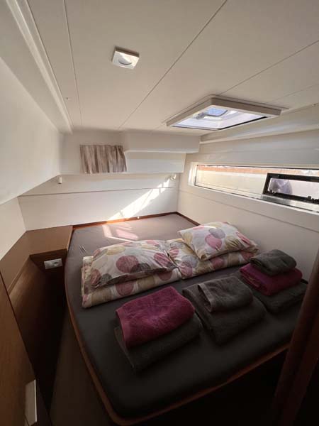 Lagoon 40 - 4 + 2 cab — photo 17