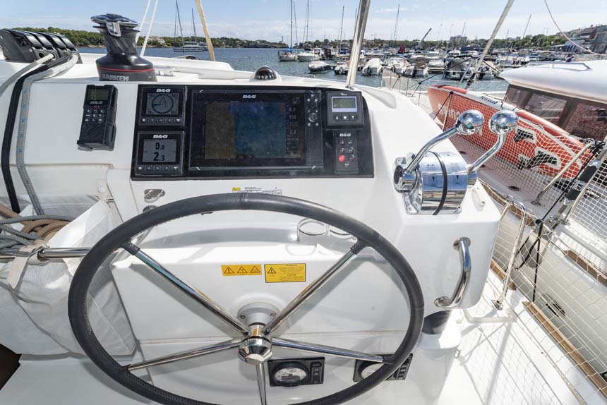 Lagoon 40 - 4 + 2 cab — photo 23