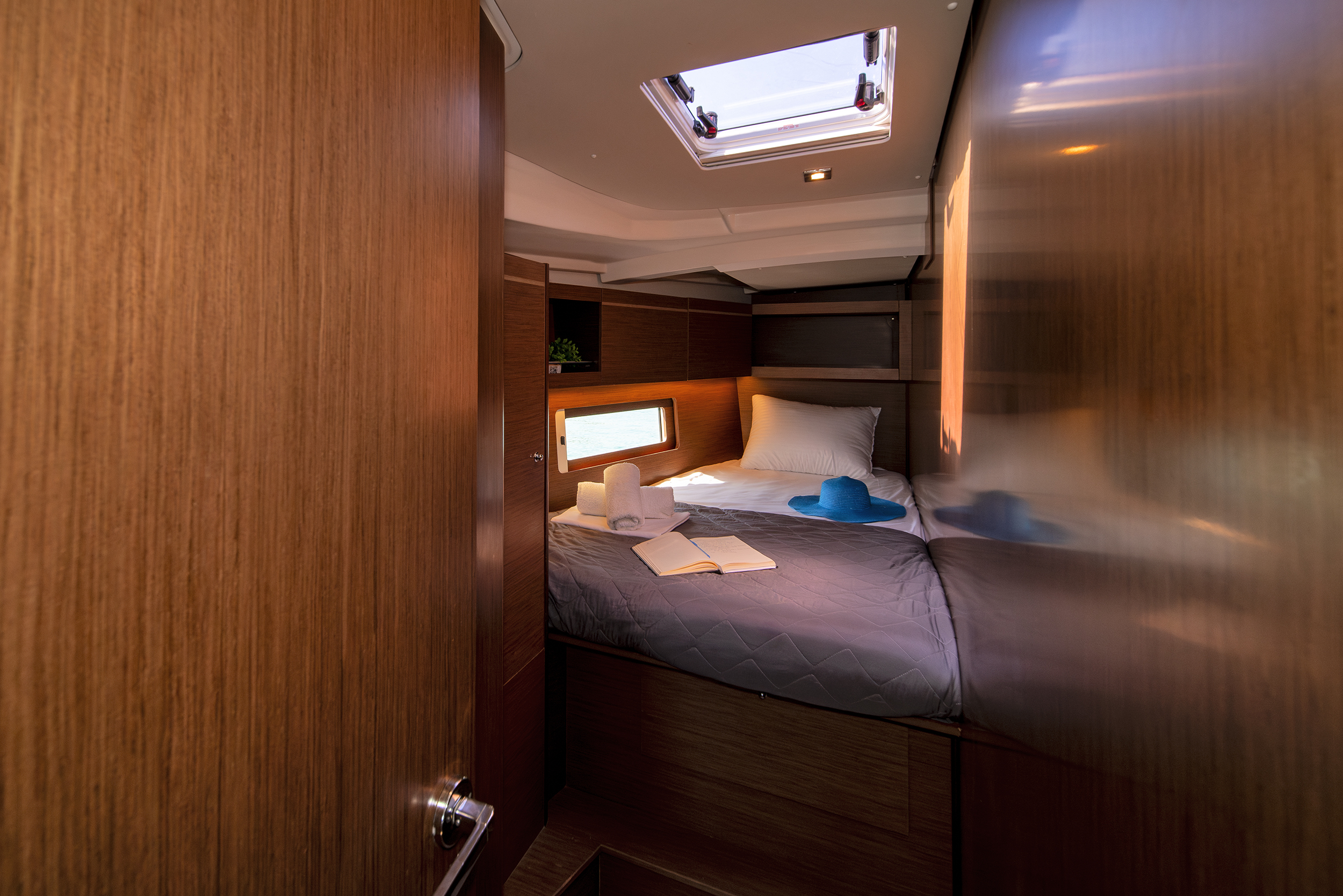 Oceanis 46.1 — photo 18