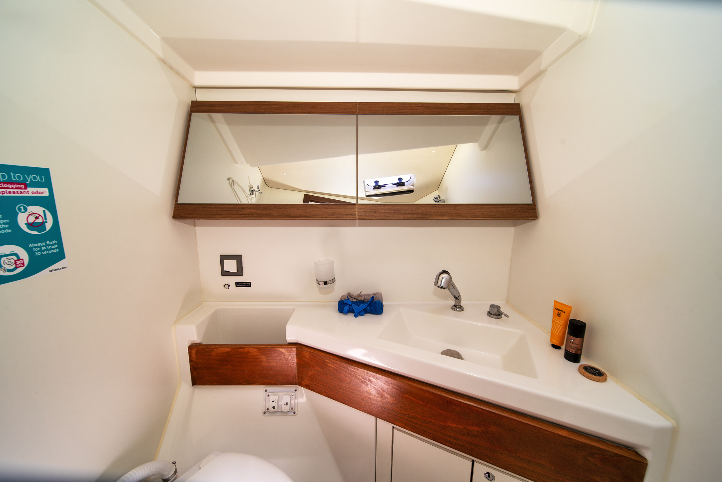 Oceanis 46.1 — photo 21